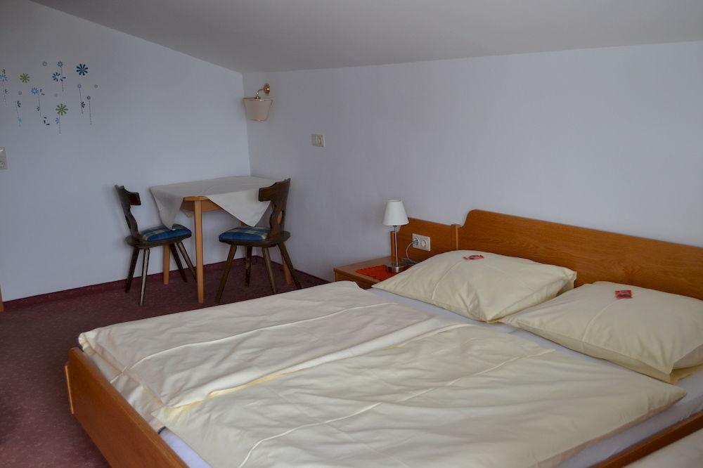 Affittacamere Gaestehaus Elisabeth 3*